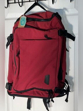 NWT Bagsmart Travel Blast Backpack New With Tags